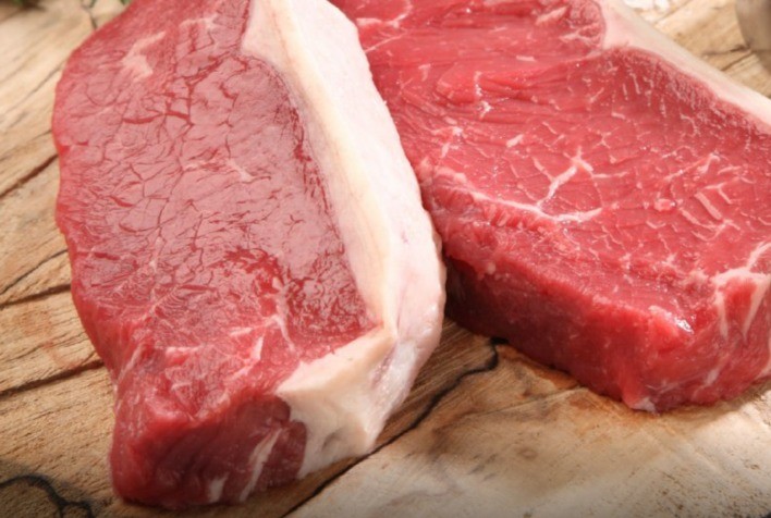 Carne bovina fatura US$1 bilhão a mais; a de frango, US$700 milhões a menos