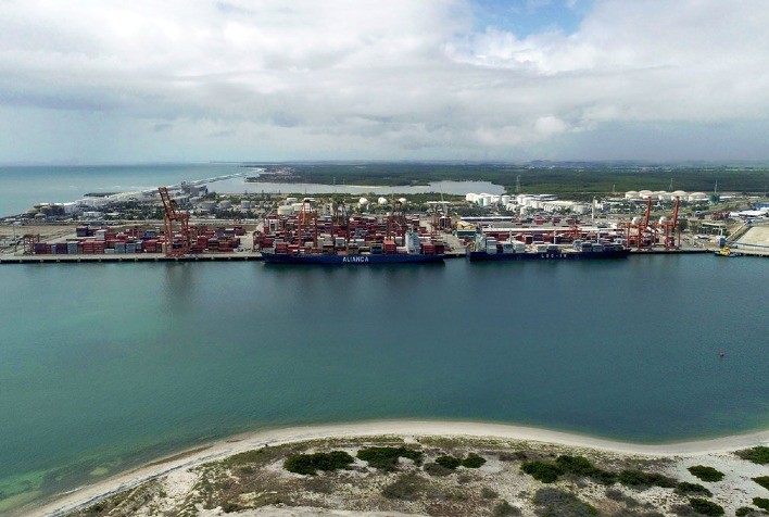 Com 25,6 milhões de toneladas movimentadas em 2020, Porto de Suape bate novo recorde histórico