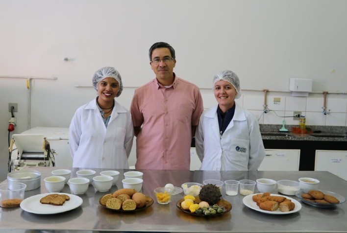 Pesquisadores estudam efeitos nutricionais de frutas nativas do Sul de Minas