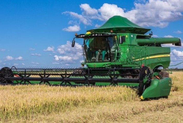 John Deere lança plataforma 730FD para arroz e soja
