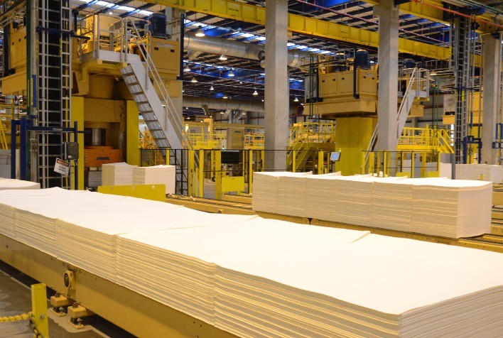 Suzano atinge marca de 12 milhões de toneladas de celulose e papéis vendidos em 2020
