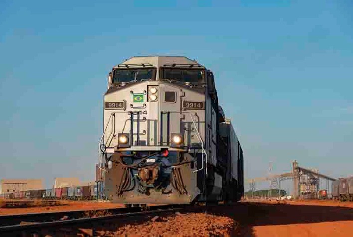 Nova operação de trem com 120 vagões da Rumo marca o início da safra plena de soja em Mato Grosso