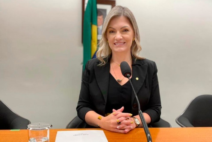Comissão de Agricultura aprova requerimentos propostos pela presidente do colegiado Aline Sleutjes