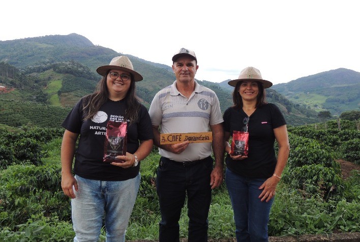 Cafeteria na zona rural é aposta de família de Carangola