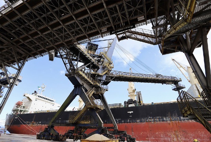 Embarque de soja pelo Corredor Leste de Paranaguá aumenta 232%