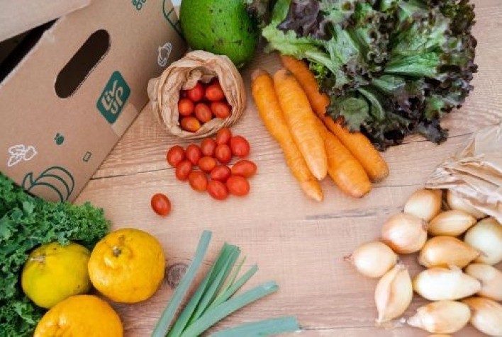 Conheça alguns alimentos que absorvem mais agrotóxicos e pesticidas e onde encontrar alternativas orgânicas