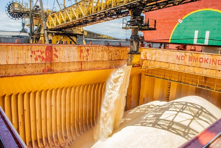 Açúcar: excedente exportador e estoques da Índia deverão chegar aos preços, se já não estão