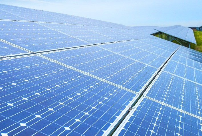 Geração própria de energia solar ultrapassa um terço de Itaipu com 6 gigawatts no País, informa ABSOLAR