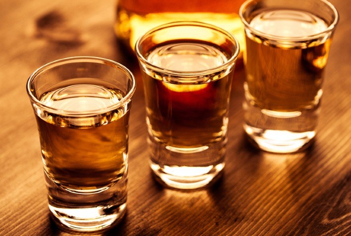 Fiscalização do IMA é destaque no Anuário da Cachaça 2021