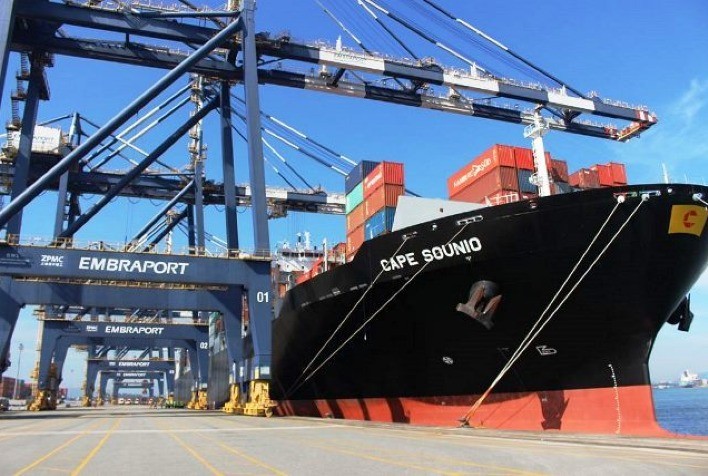 Movimentação de cargas no Porto de Santos atinge recorde de 76,3 mi t no 1º semestre