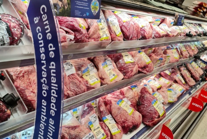 Grupo Carrefour Brasil e IDH Brasil lançam carne bovina 100% rastreada, livre de desmatamento e com preço acessível