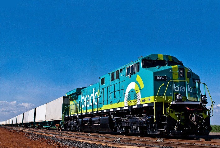 Transporte de cargas por trem aos portos paranaenses aumenta 63%