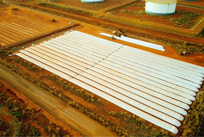 Com déficit de armazenagem de 100 milhões de toneladas por safra, silos-bolsas viram alternativa