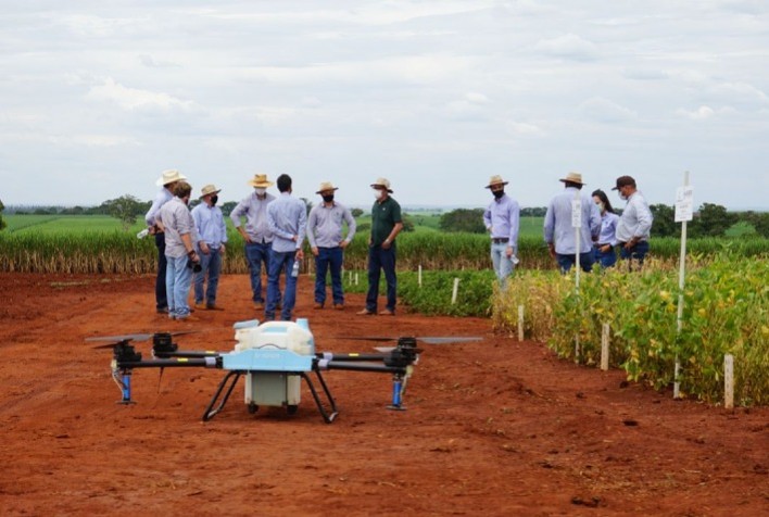 Empresa global de drones agrícolas estreia no Brasil na Agrishow