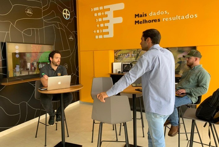 Plataforma de agricultura digital da Bayer inaugura primeira loja física em parceria com Coopercitrus