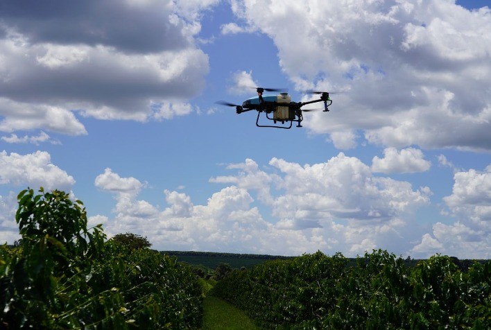 Drones apresentados pela Eavision na Agrishow ampliam o cenário da alta tecnologia no Agronegócio