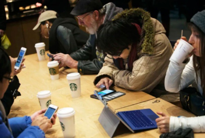 Starbucks lançará NFTs com acesso a "benefícios e experiências únicas"
