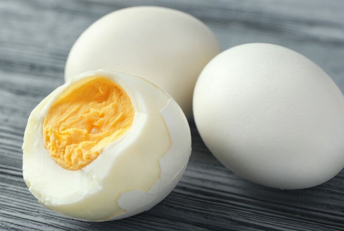 Venda de ovos dispara 125% em supermercados online em abril