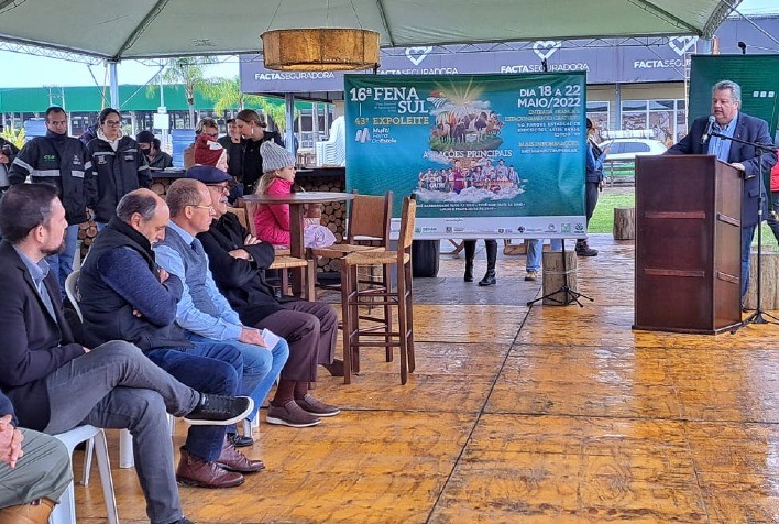Fenasul Expoleite é aberta oficialmente com agradecimento aos expositores