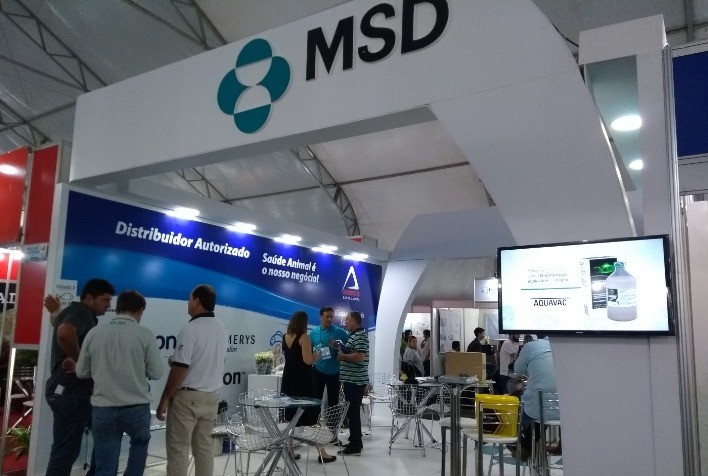 MSD Saúde Animal leva estande sustentável ao IPVS e promove simpósio com o americano Jack Bobo