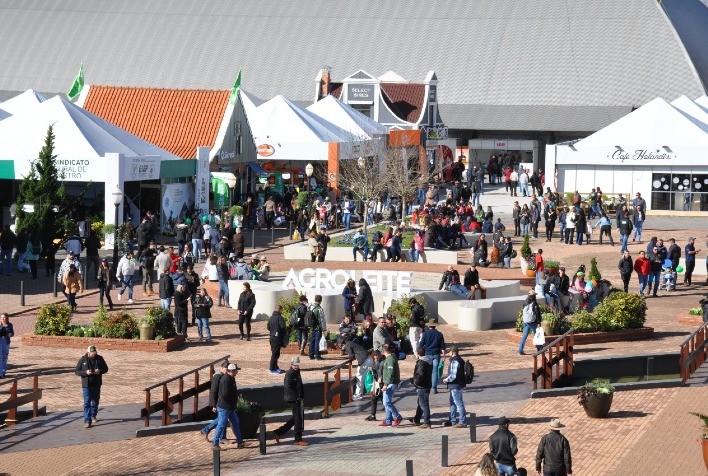 Agroleite 2022 atinge três dígitos em negócios e público