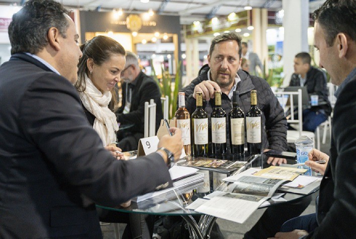 Vinícolas de Minas Gerais participam da maior feira de vinhos na América Latina
