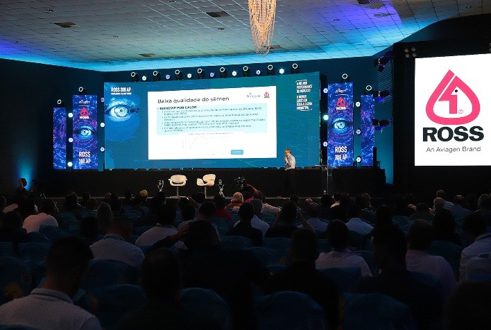 Aviagen compartilha conhecimento com a comunidade avícola da América Latina no Simpósio ACAV 2022