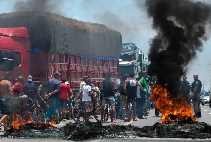 Frente do agro pede liberação de rodovias para cargas vivas, ração e ambulâncias