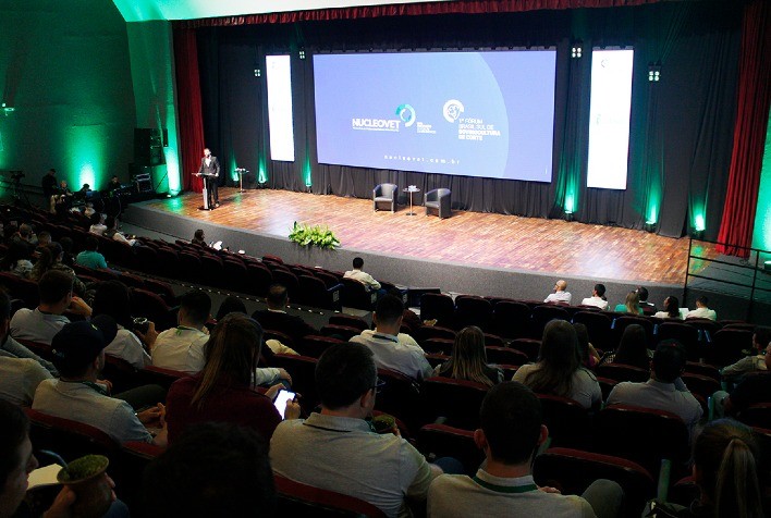 Cenário de mercado e pecuária catarinense são destaques no 1º Fórum Brasil Sul de Bovinocultura de Corte