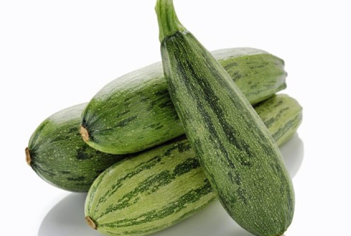 Conheça os benefícios e como plantar abobrinhas em sua horta