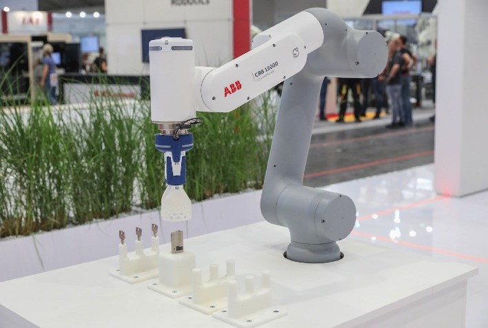 Bio Plugs e Unicamp utilizarão robô colaborativo ABB para inovar e aumentar a produtividade no agronegócio