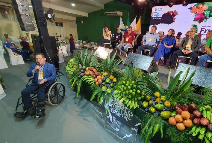 Sistema Estadual de Agricultura participa de evento da Fruticultura Tropical no Norte de Minas