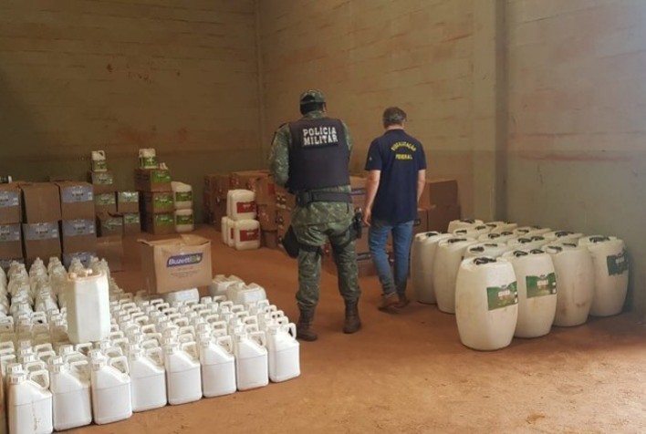 Operação apreende 780 litros de agrotóxicos contrabandeados