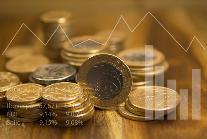 Mercado passa a ver Selic menor e inflação acima de 6% em 2023, mostra Focus