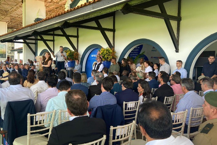 Governo de Minas anuncia campanha de atualização de rebanhos na abertura da ExpoZebu 2023