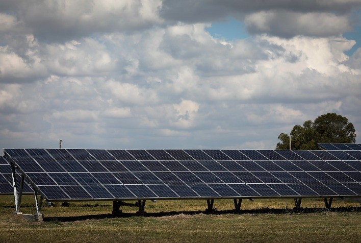 BA ultrapassa 96,2 mil conexões operacionais de energia solar