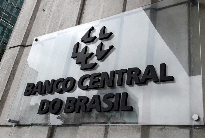 Bancos foram mais restritivos na aprovação de crédito ao longo de 2022, em linha com alta da Selic, diz BC