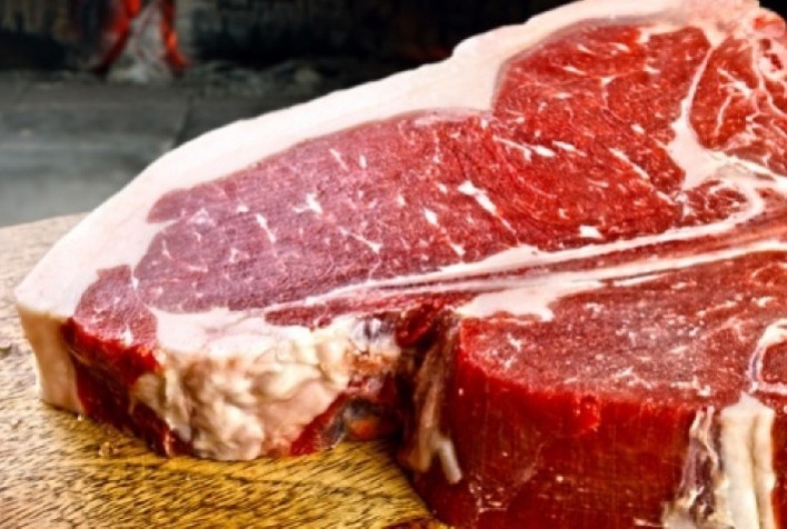 Preço da carne deve cair 4% em 2023, aponta estudo do Santander