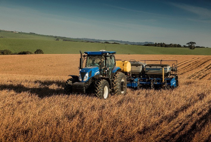 Consórcio New Holland comercializa mais de R$ 10 milhões em créditos na Bahia Farm Show 2023
