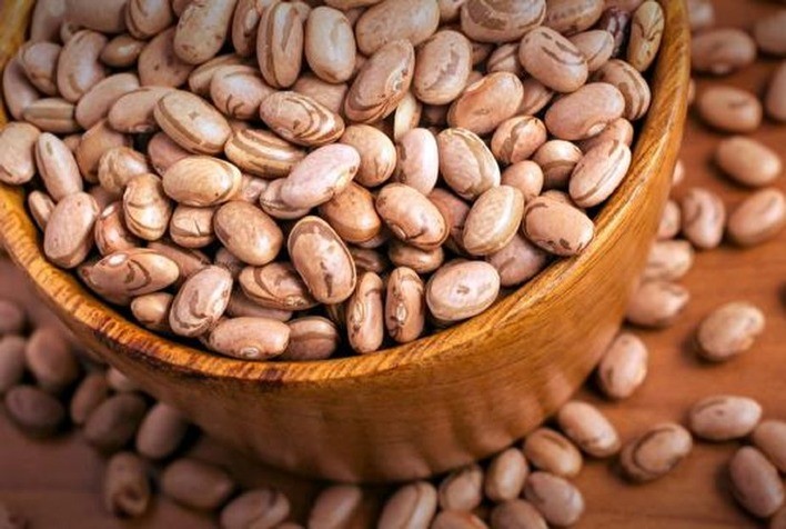 Almoço mais barato: preço do feijão carioca cai 28% desde o começo do ano