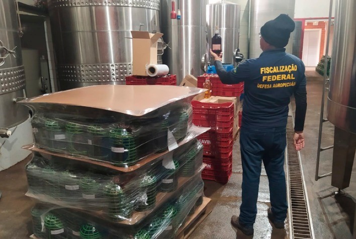 Irregularidades na produção de vinho colonial foi alvo de fiscalização da 39ª Operação Ronda Agro