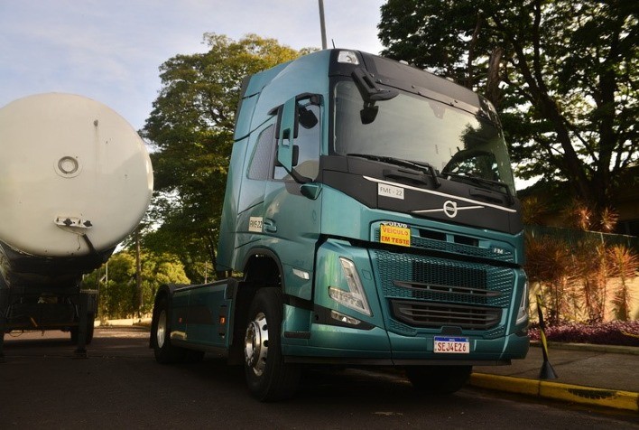 Citrosuco inicia projeto para transporte de carga em caminhão Volvo 100% elétrico