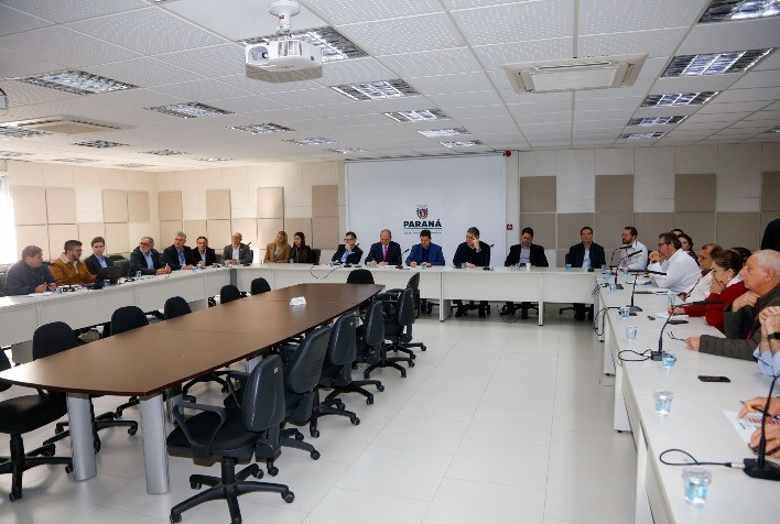 PR: Governo vai coordenar instalação de biodigestores para expandir a produção de proteínas animais