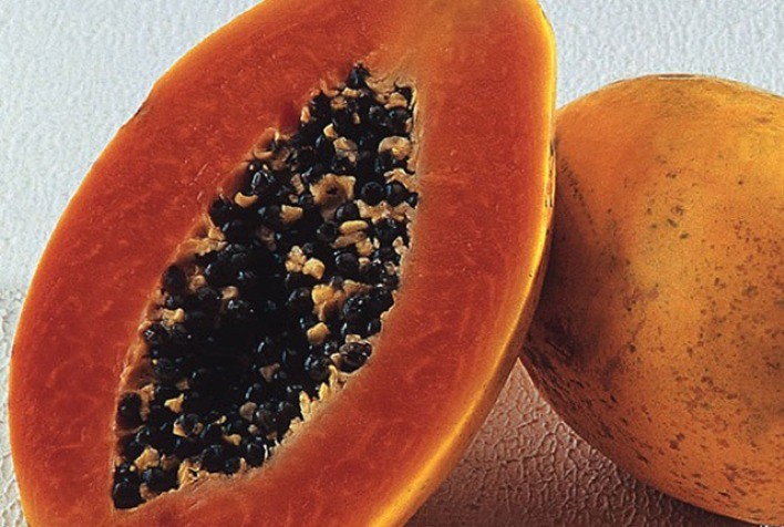 Oferta baixa e menor calibre influenciam nos preços do mamão havaí