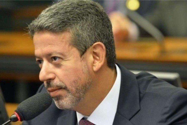 Lira diz que ligará a Bolsonaro para pedir que PL não feche questão contra reforma tributária