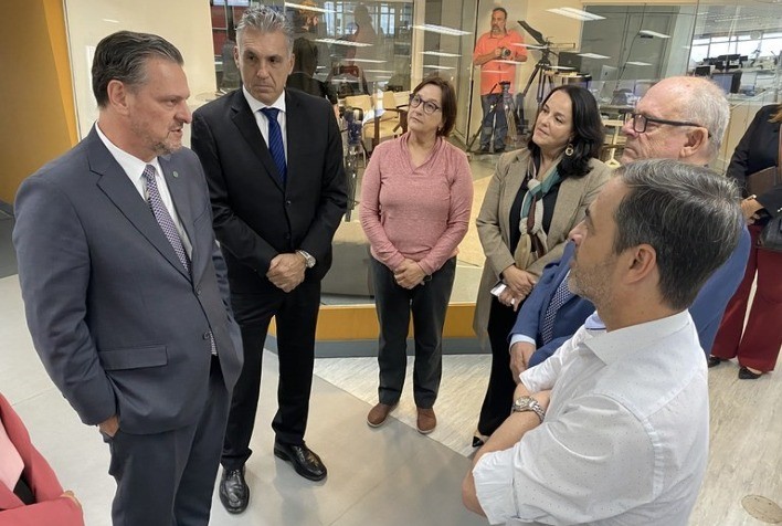 Ministro Fávaro sugere debate mundial sobre crises sanitárias