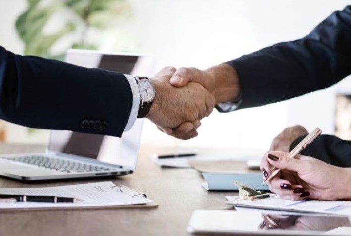 FESA Group e Amplum Biogás lançam parceria para atender empresas em contratações no setor de biogás e biometano