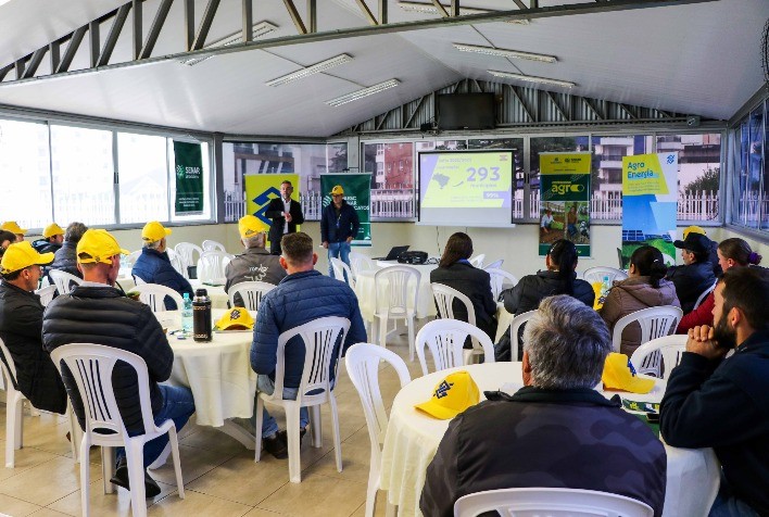 Produtores da ATeG Pecuária Leiteira participam do Circuito de Treinamentos Agro em Chapecó