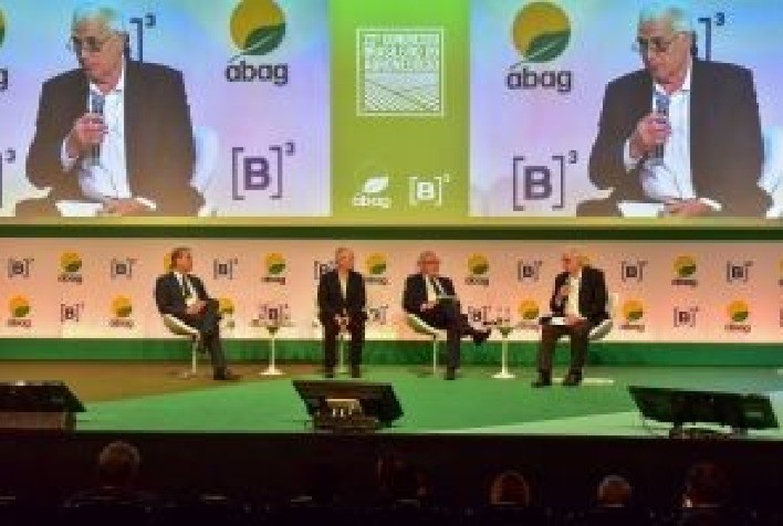 Brasil é uma potência agroambiental e precisa participar de maneira estratégica da transição energética global