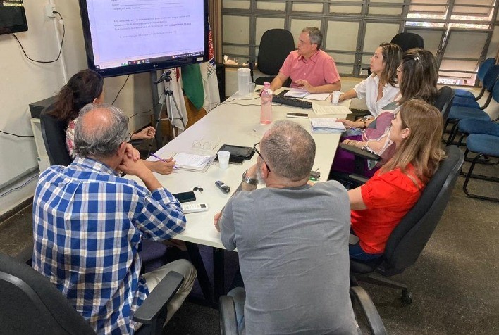 Reunião intersetorial aborda prevenção à gripe aviária em Minas Gerais
